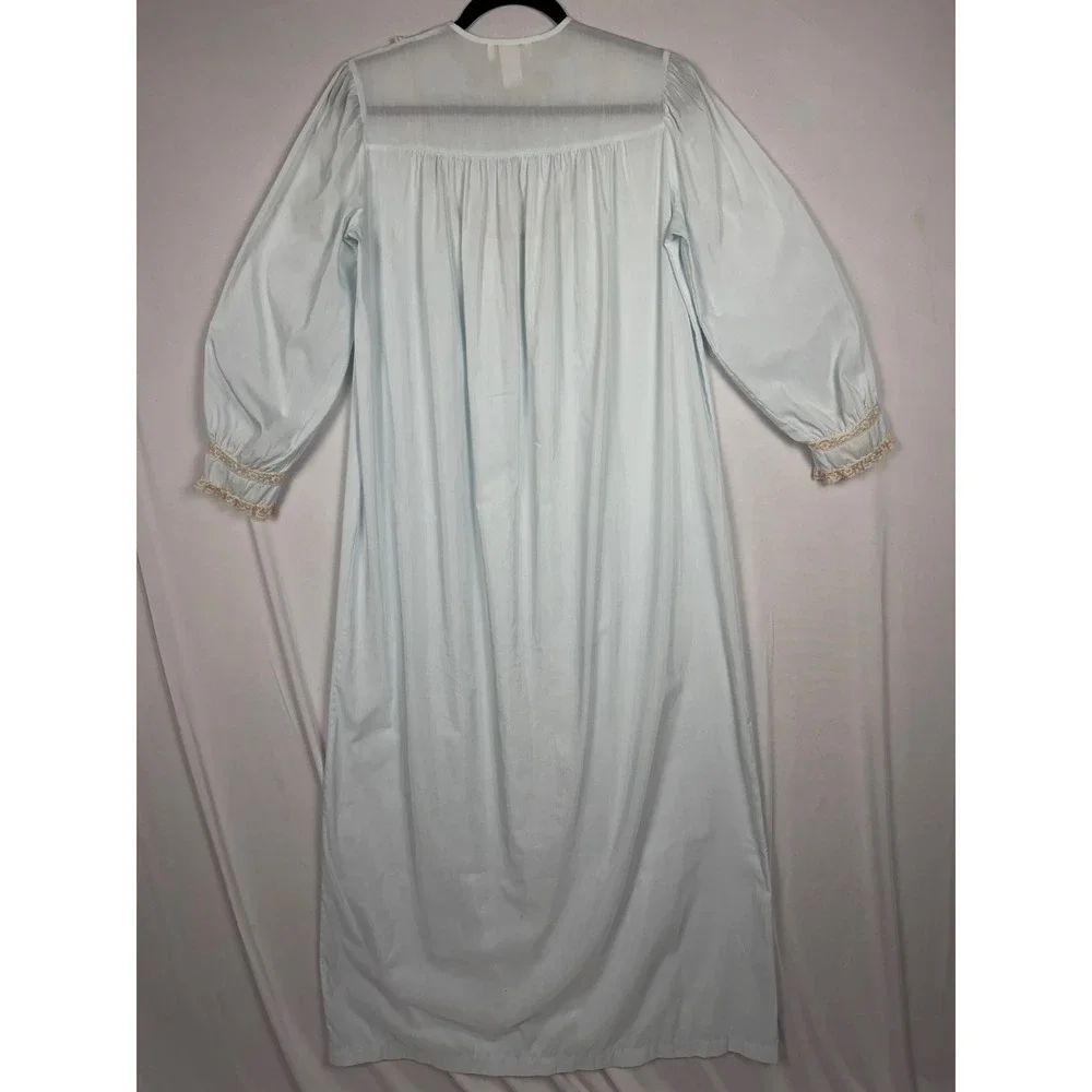barbizon vintage nightgown